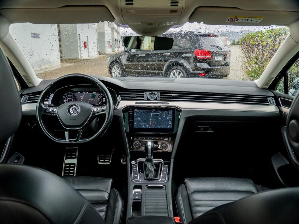 Volkswagen Passat Sedan