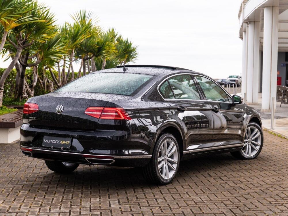 Volkswagen Passat Sedan