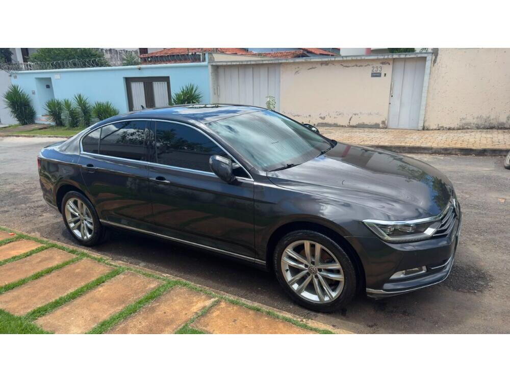 Volkswagen Passat Sedan