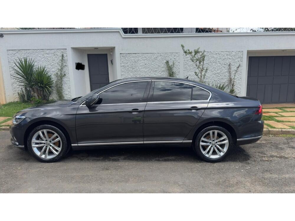 Volkswagen Passat Sedan