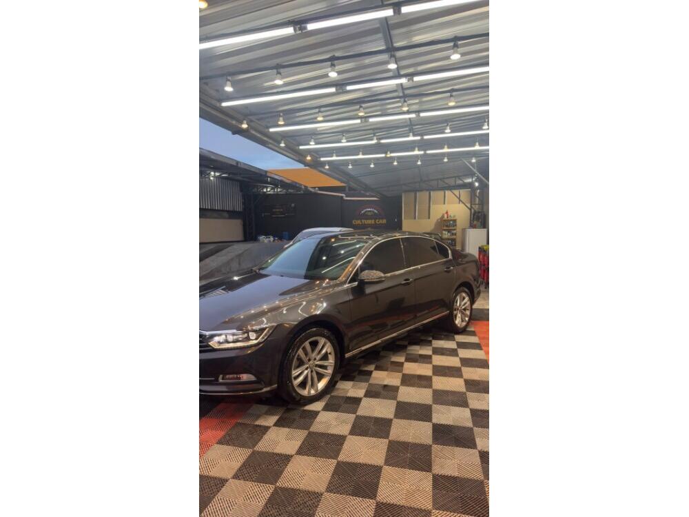 Volkswagen Passat Sedan