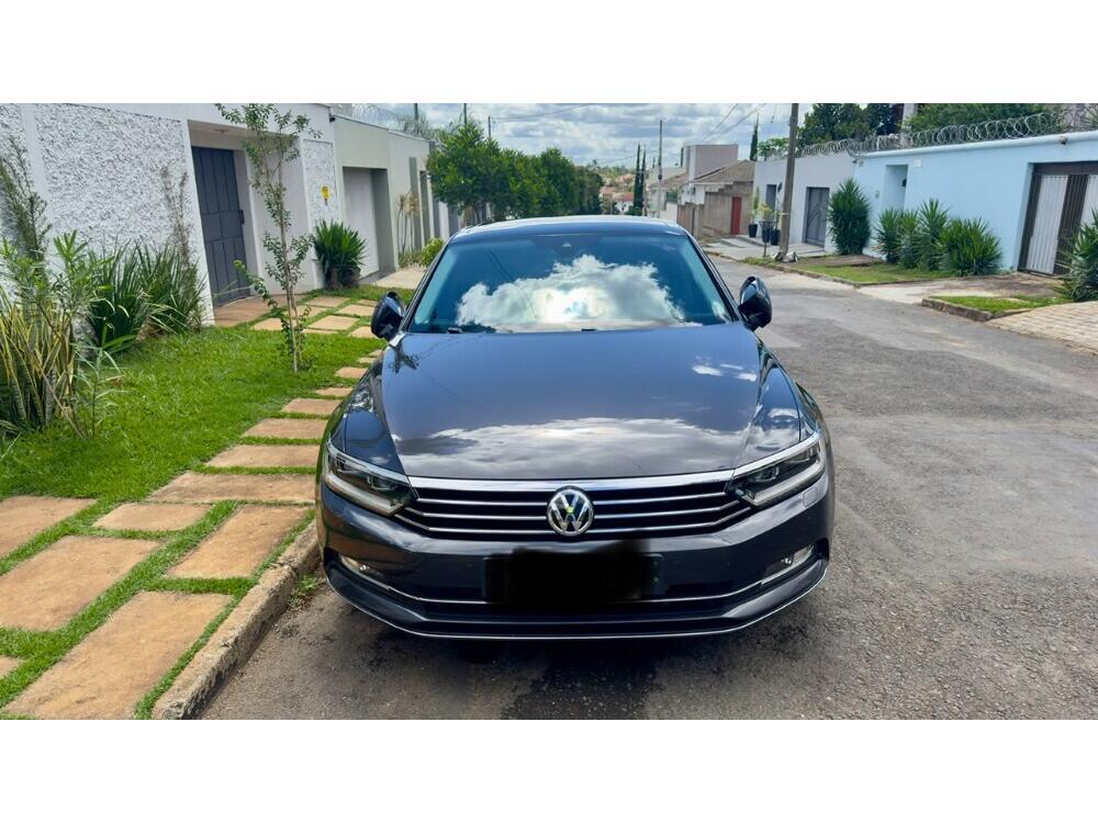 Volkswagen Passat Sedan