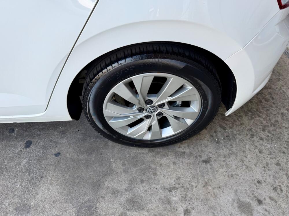 Volkswagen Polo Hatch