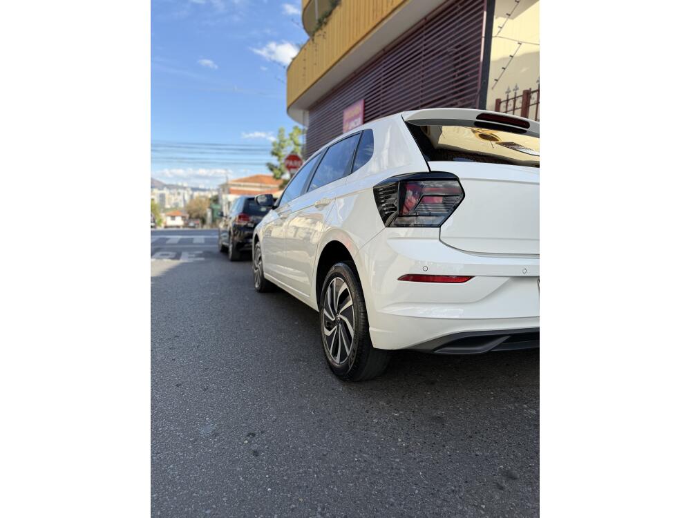 Volkswagen Polo Hatch