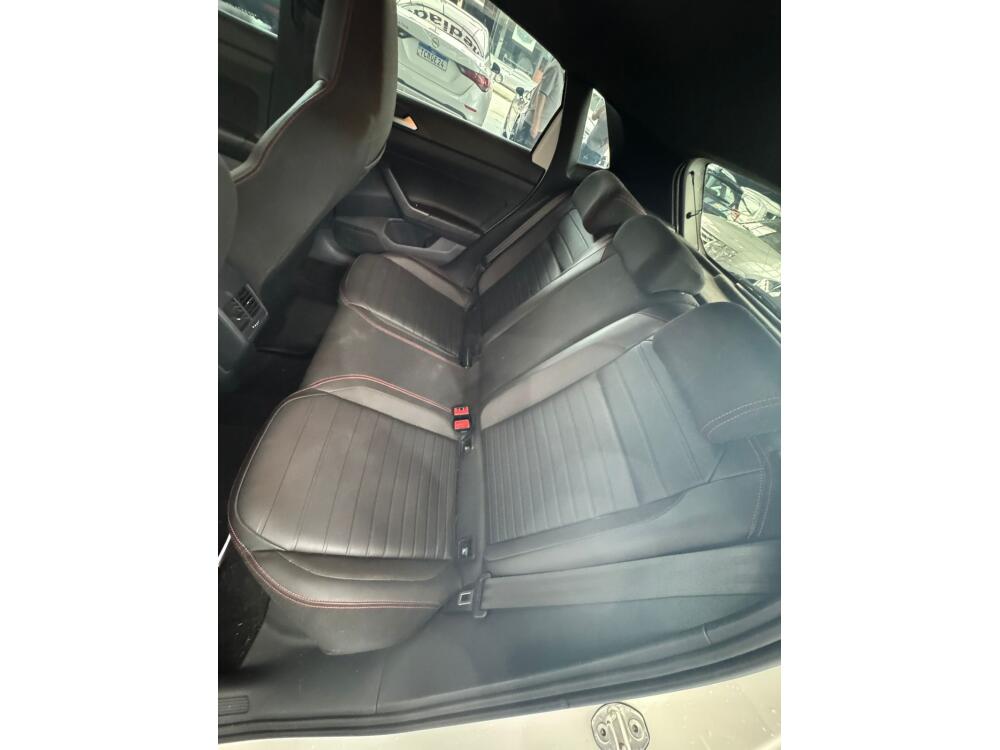 Volkswagen Polo Hatch