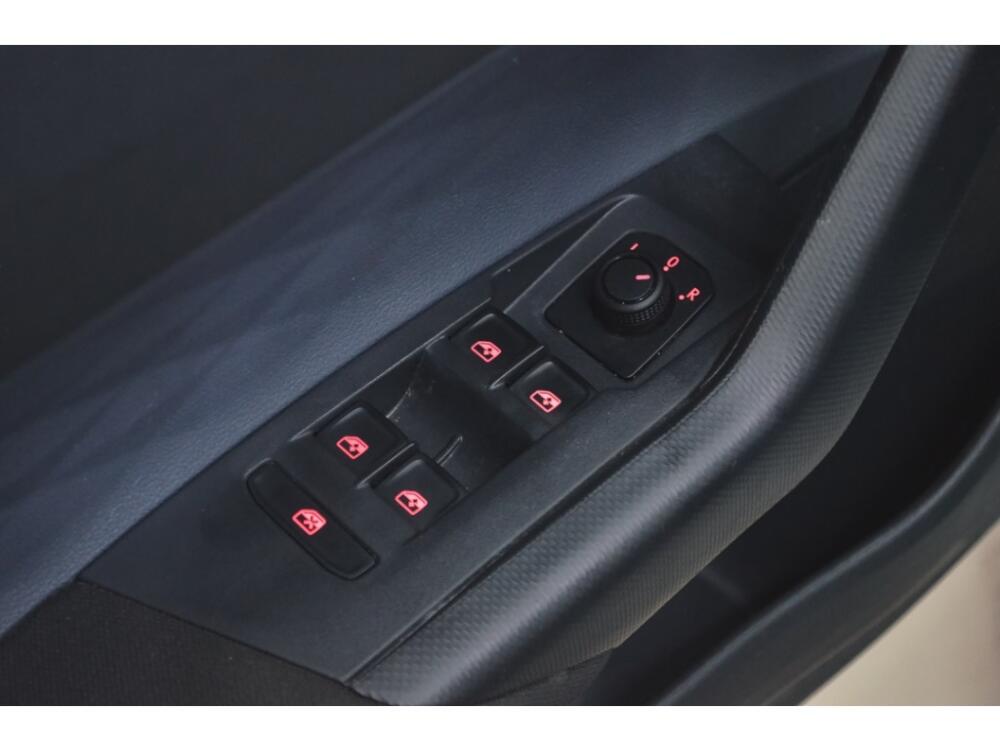 Volkswagen Polo Hatch