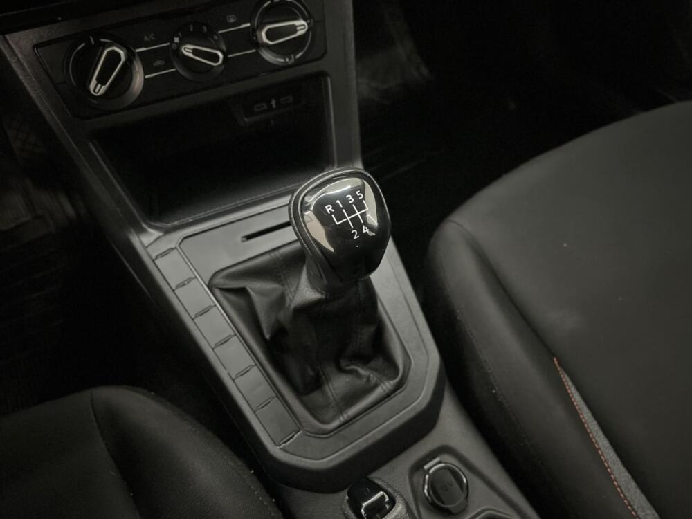 Volkswagen Polo Hatch