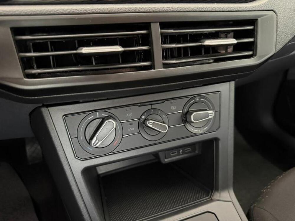 Volkswagen Polo Hatch