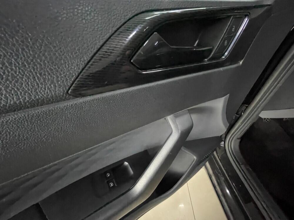 Volkswagen Polo Hatch
