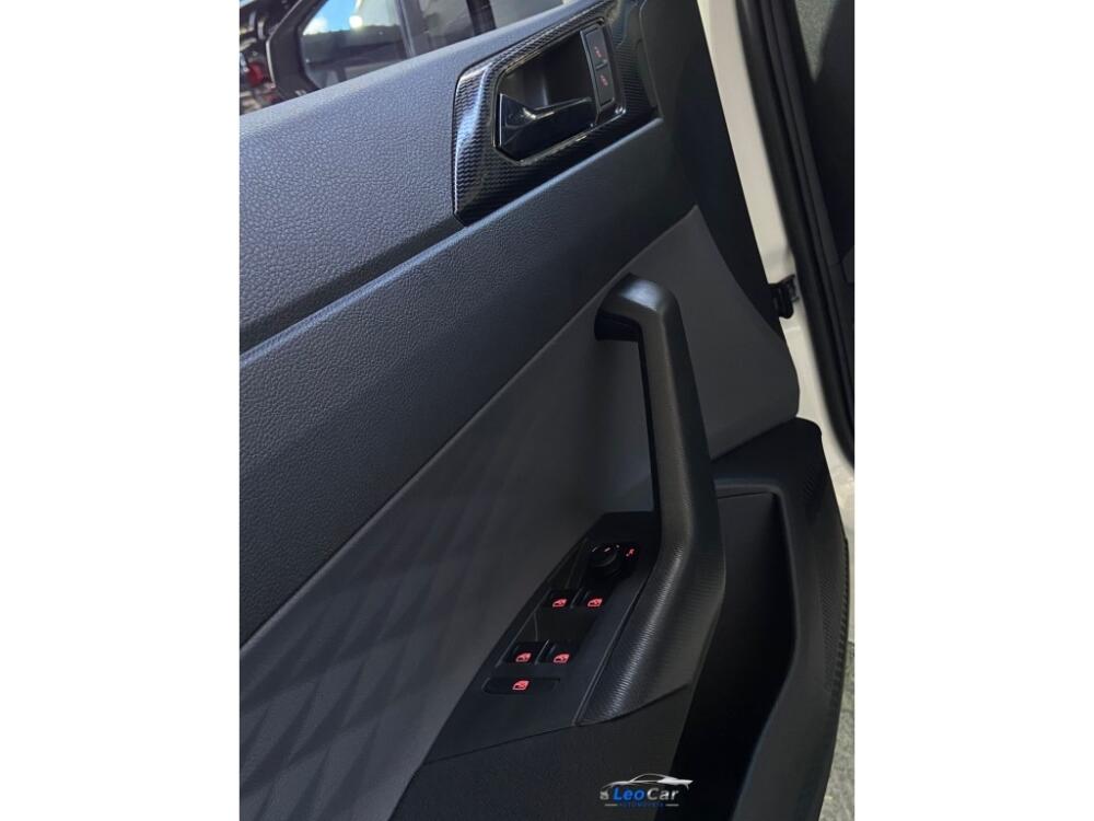 Volkswagen Polo Hatch