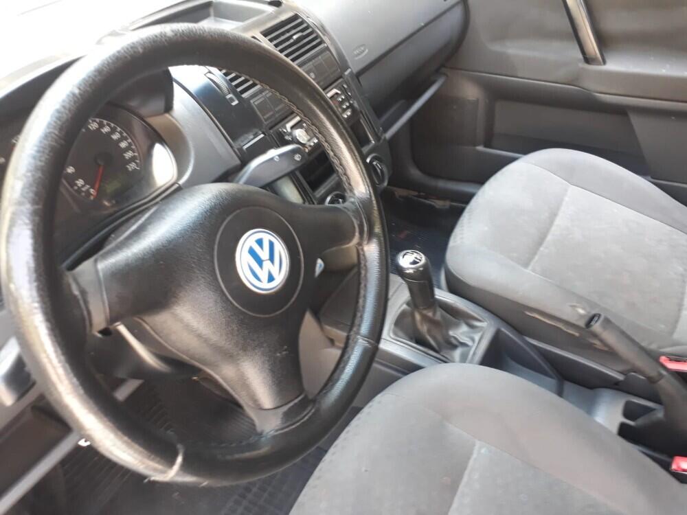 Volkswagen Polo Sedan