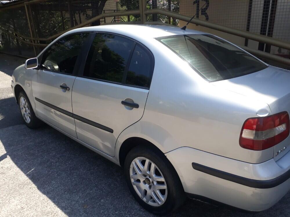 Volkswagen Polo Sedan