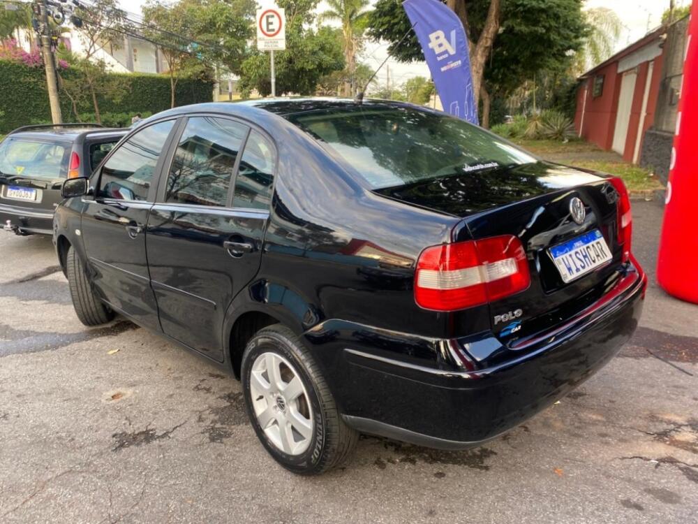 Volkswagen Polo Sedan