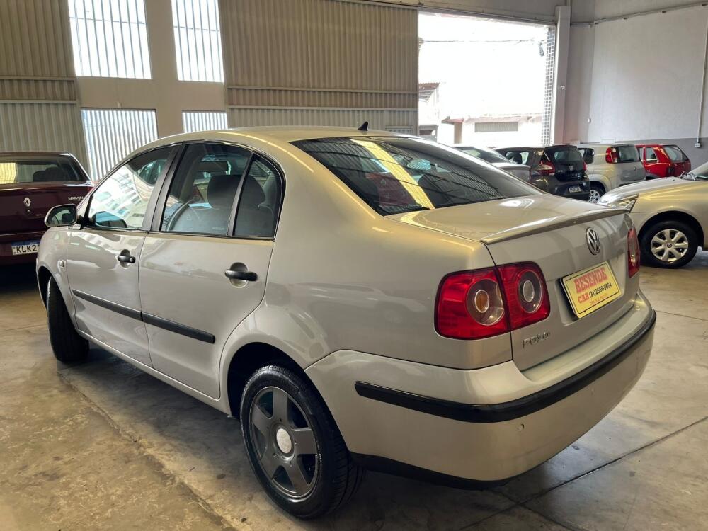 Volkswagen Polo Sedan