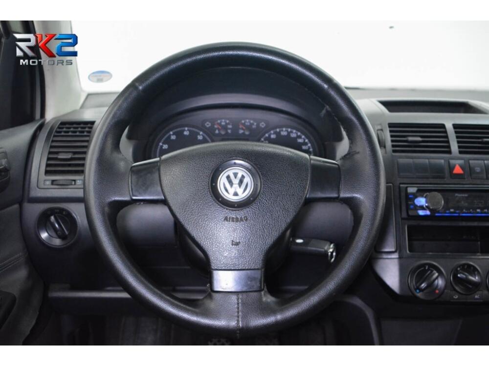 Volkswagen Polo Sedan
