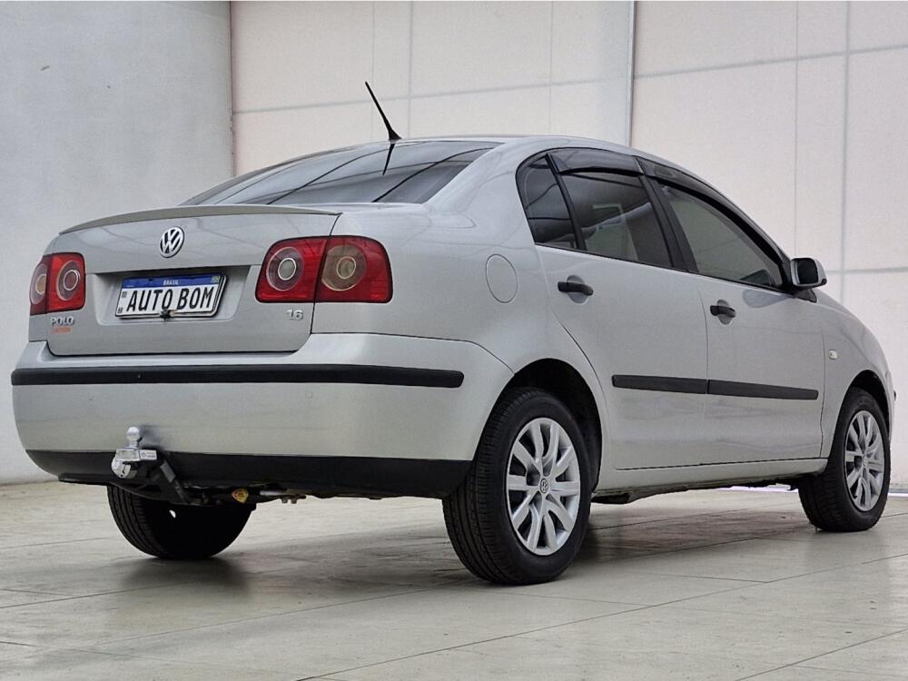 Volkswagen Polo Sedan