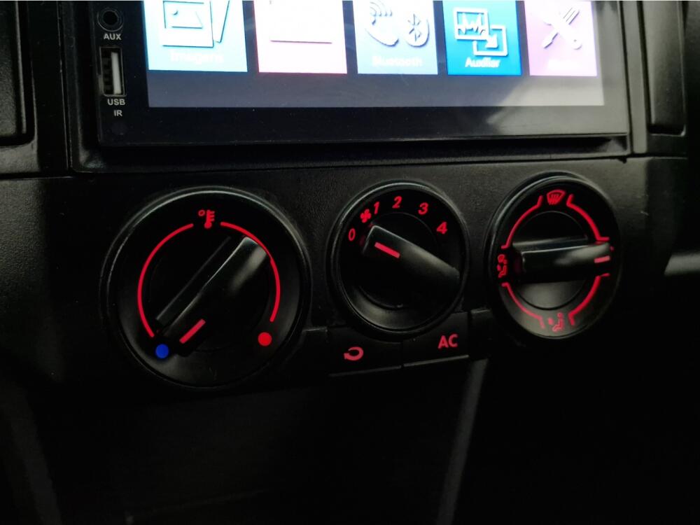 Volkswagen Polo Sedan