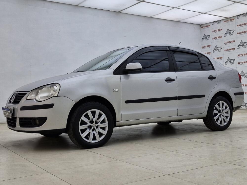 Volkswagen Polo Sedan