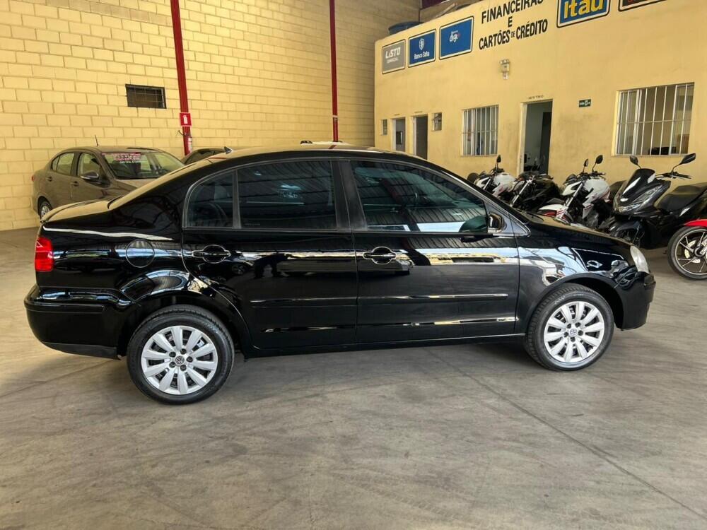 Volkswagen Polo Sedan