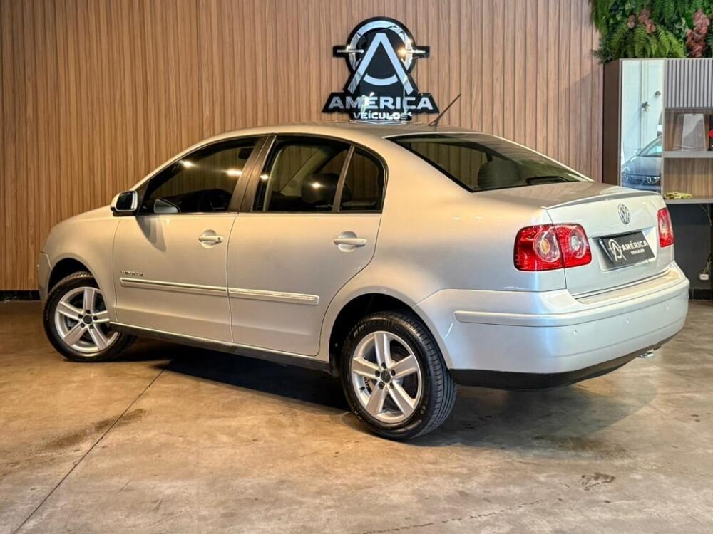 Volkswagen Polo Sedan
