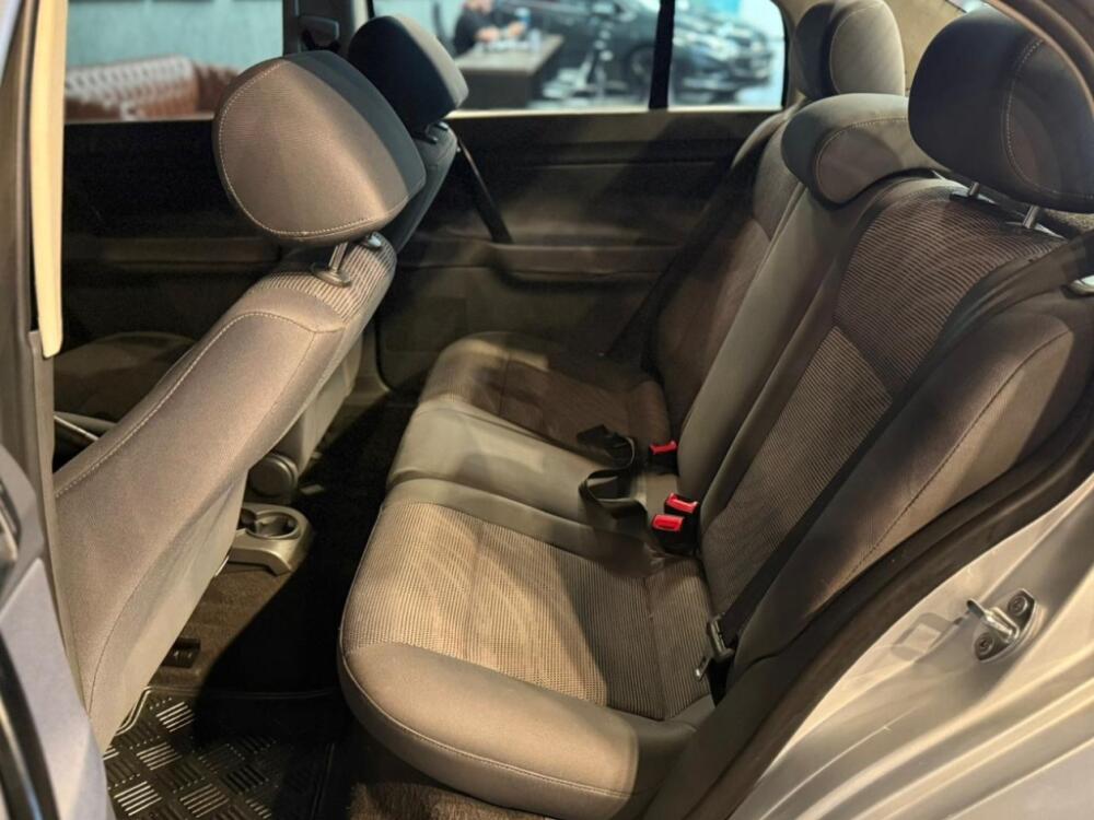 Volkswagen Polo Sedan