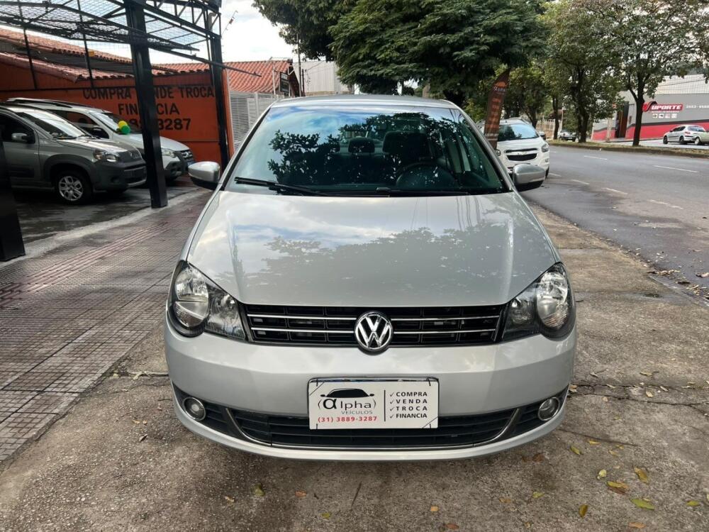 Volkswagen Polo Sedan