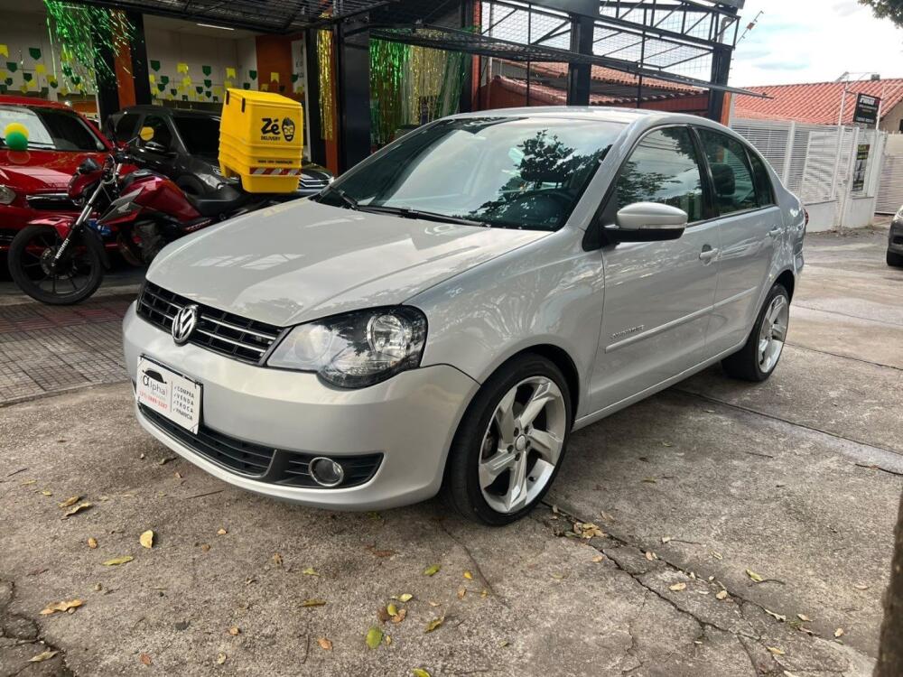 Volkswagen Polo Sedan