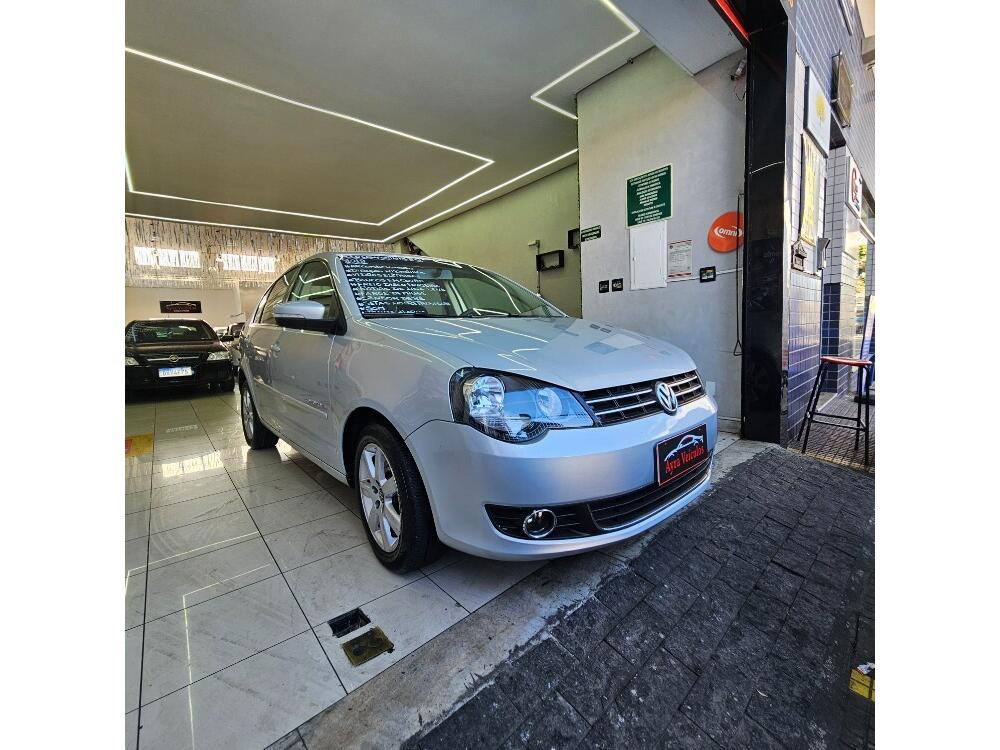 Volkswagen Polo Sedan