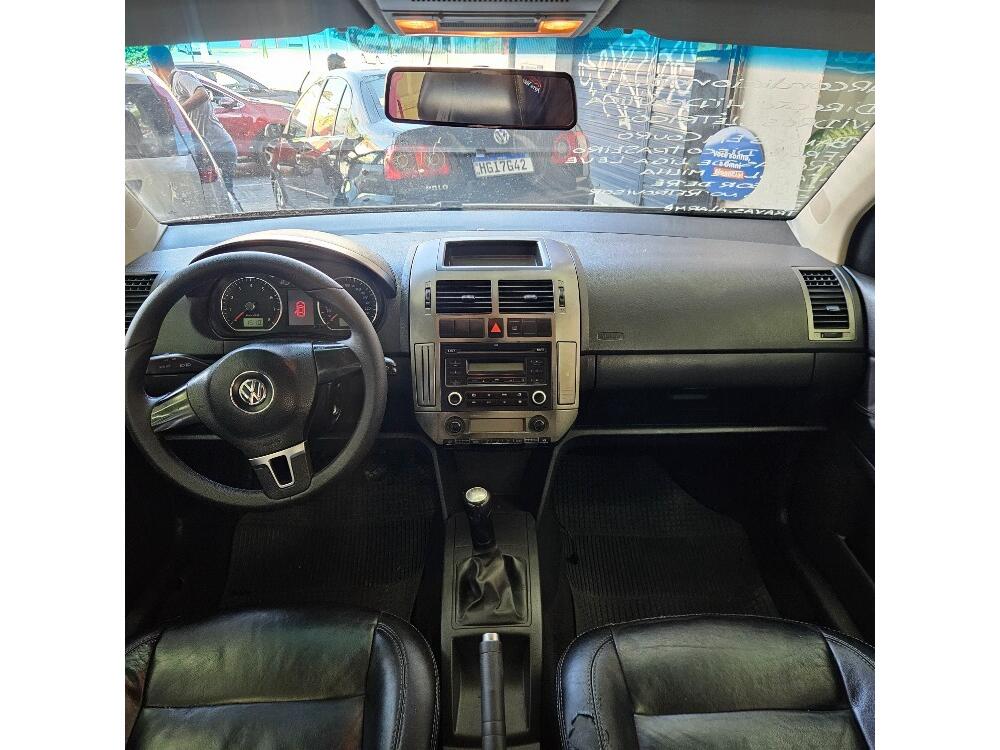 Volkswagen Polo Sedan