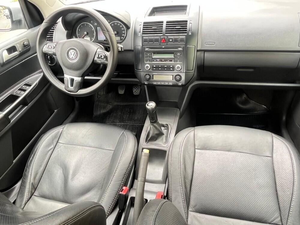 Volkswagen Polo Sedan