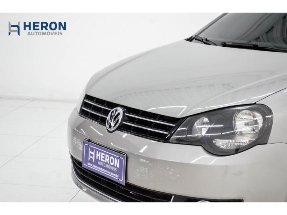 Volkswagen Polo Sedan