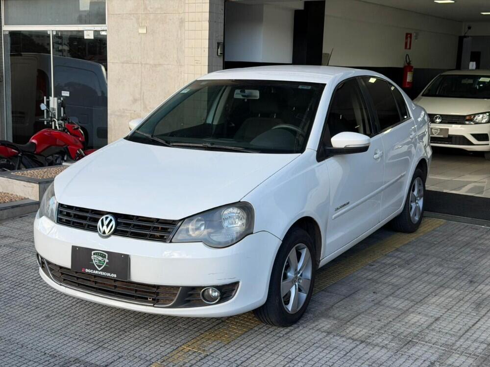 Volkswagen Polo Sedan