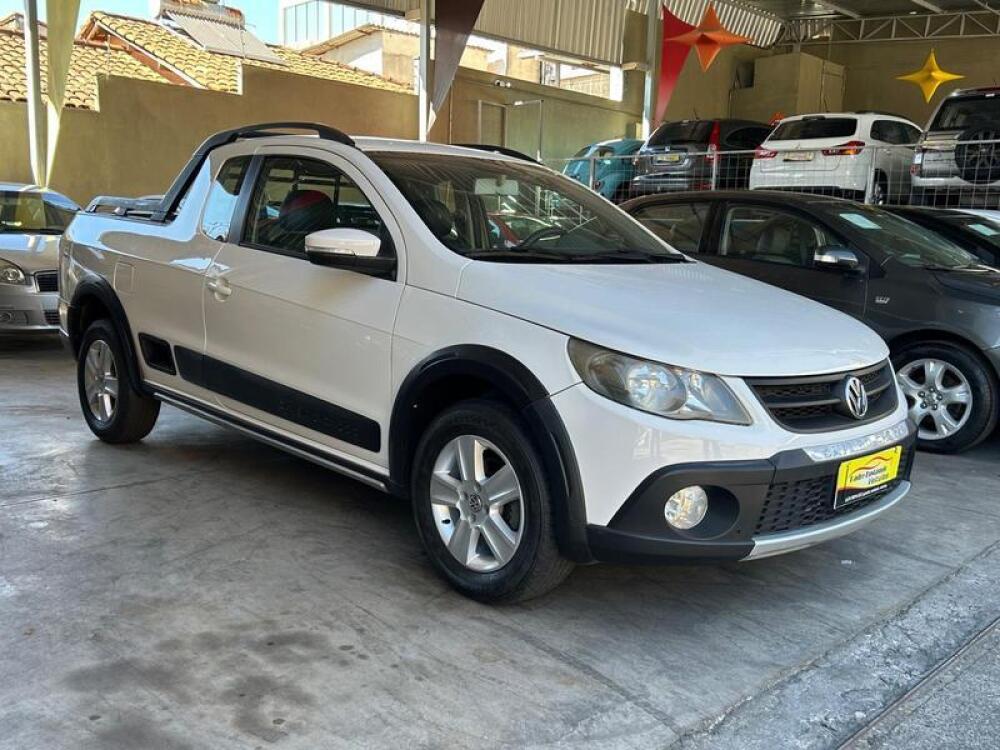 Volkswagen Saveiro Cab Dupla