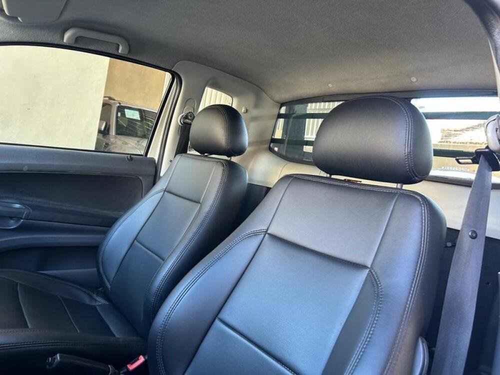Volkswagen Saveiro Cab Dupla