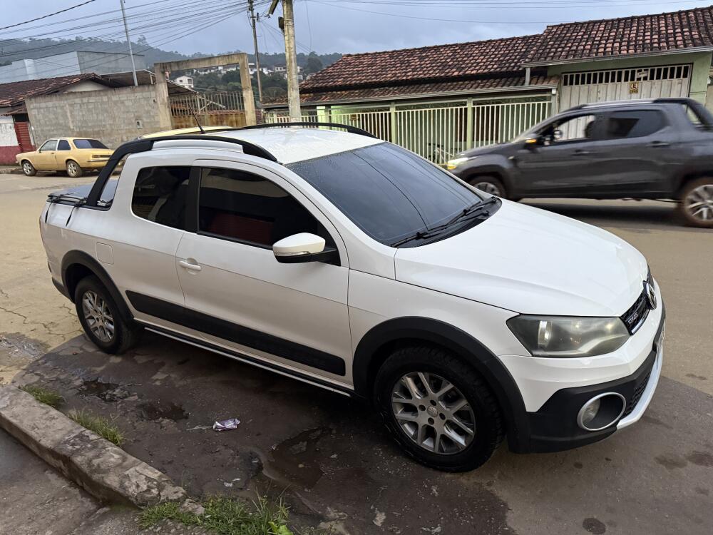 Volkswagen Saveiro Cab Dupla