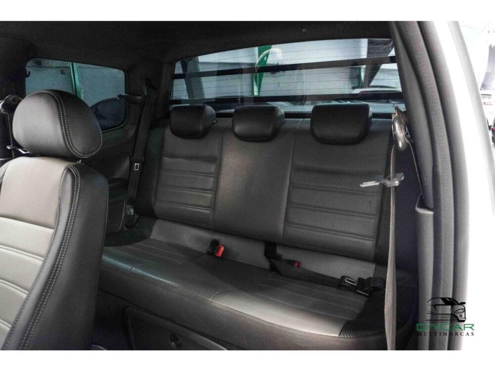 Volkswagen Saveiro Cab Dupla