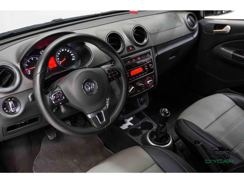 Volkswagen Saveiro Cab Dupla
