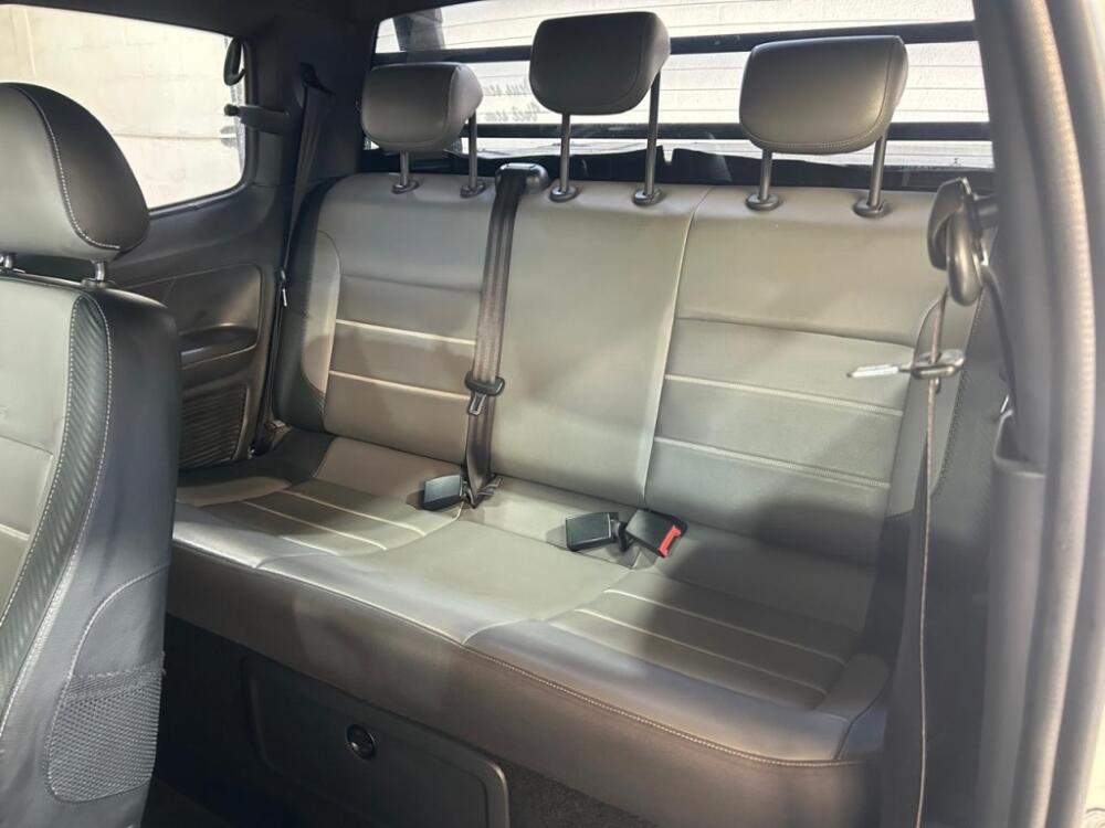 Volkswagen Saveiro Cab Dupla