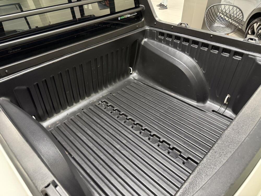 Volkswagen Saveiro Cab Dupla