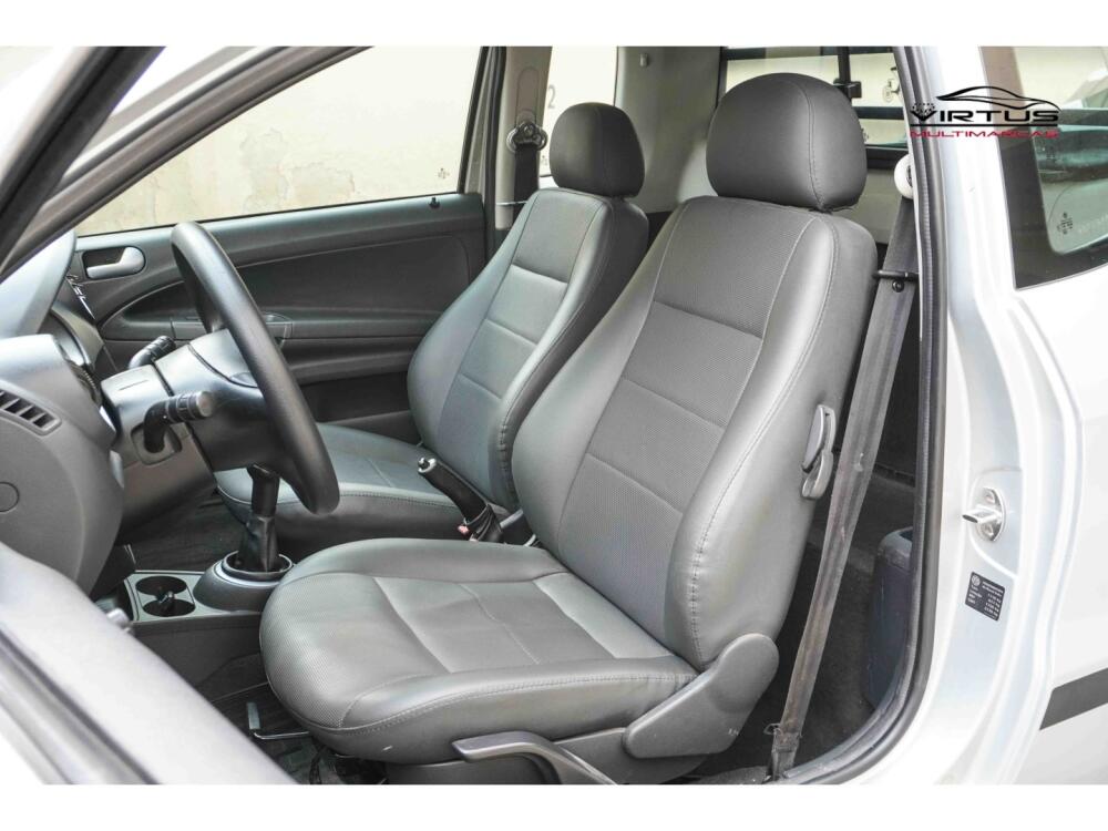 Volkswagen Saveiro Cab. Est.