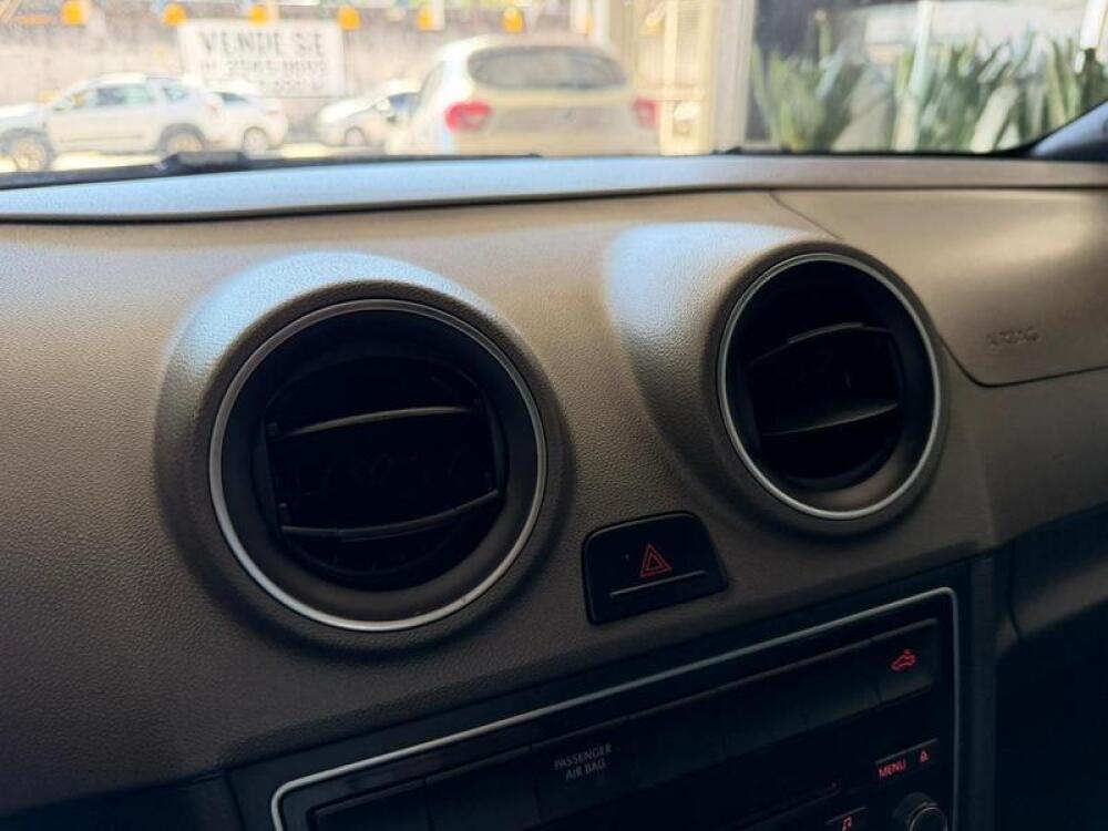 Volkswagen Saveiro Cab. Est.