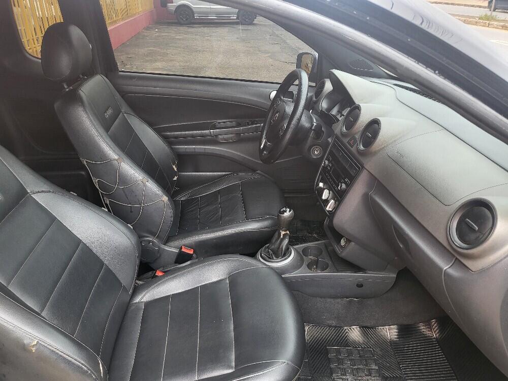Volkswagen Saveiro Cab. Est.
