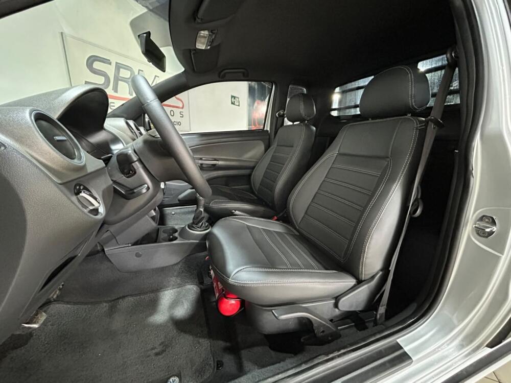 Volkswagen Saveiro Cab. Est.