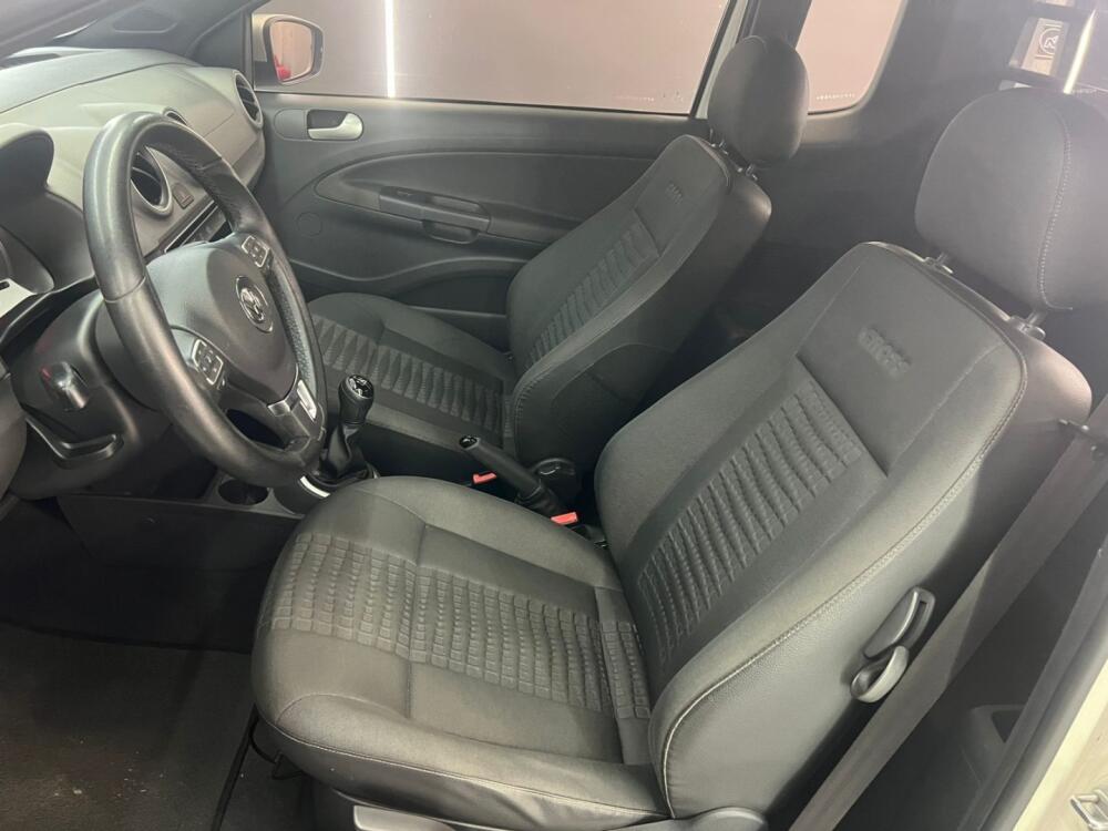Volkswagen Saveiro Cab. Est.