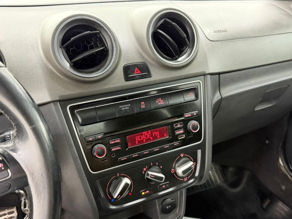 Volkswagen Saveiro Cab. Est.