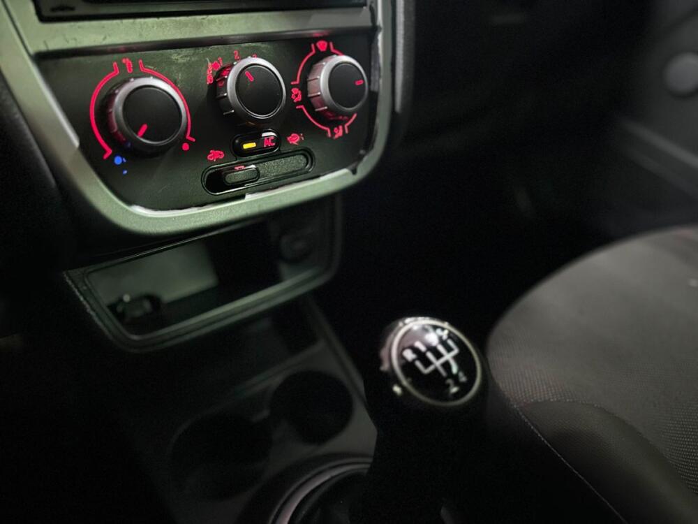 Volkswagen Saveiro Cab. Simples