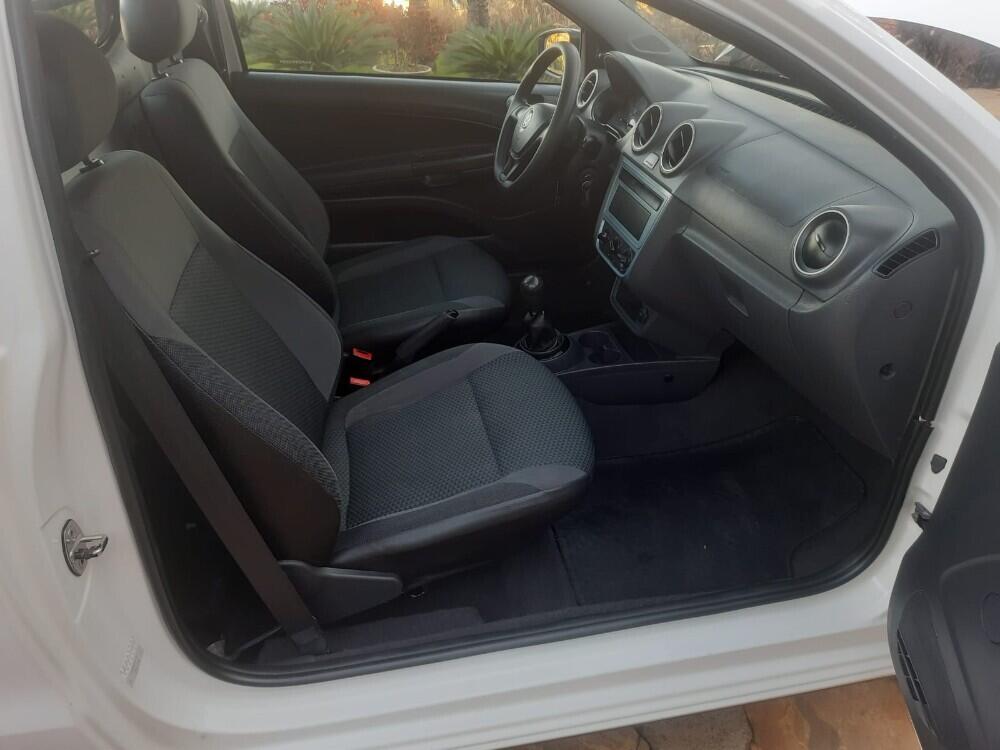 Volkswagen Saveiro Cab. Simples