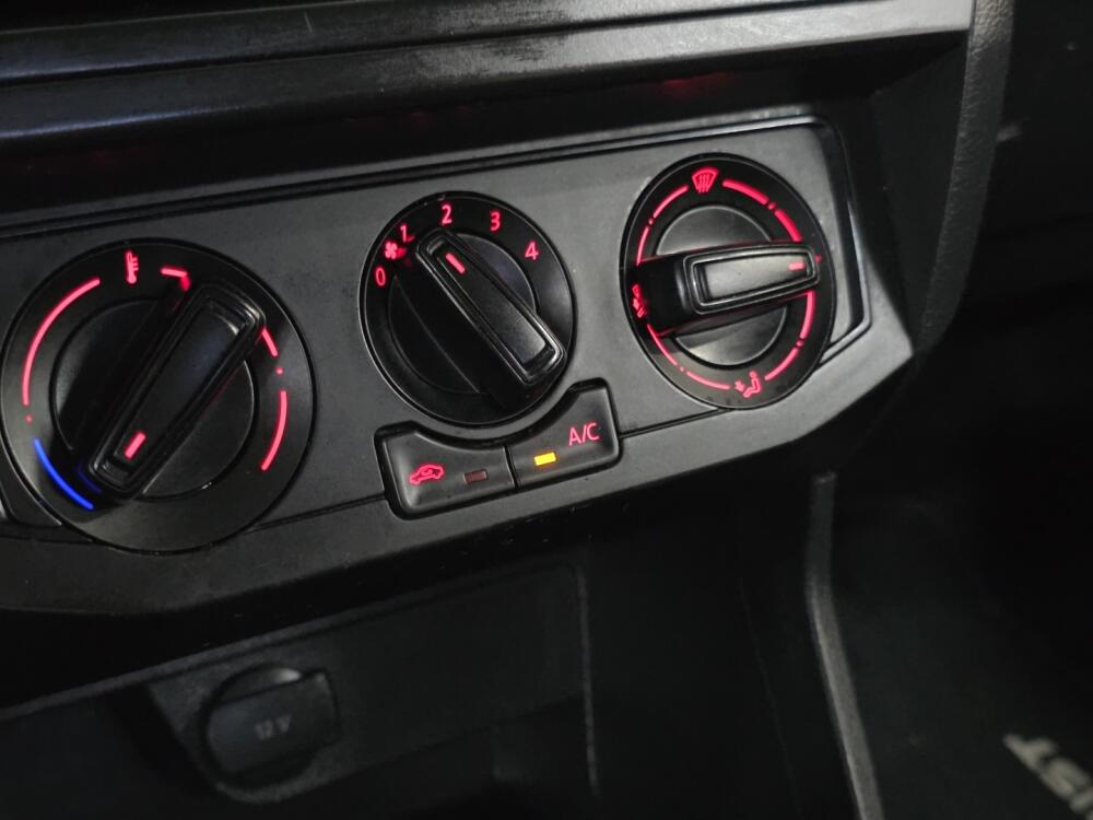 Volkswagen Saveiro Cab. Simples