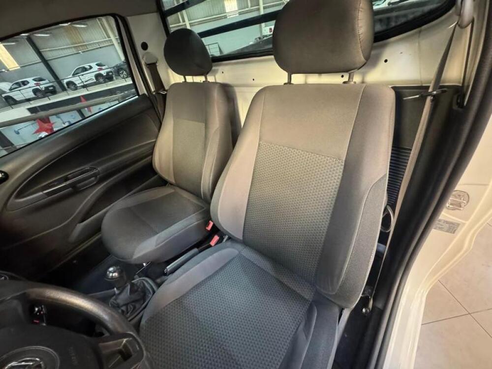 Volkswagen Saveiro Cab. Simples