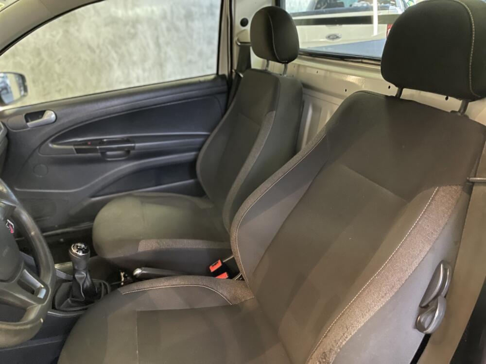 Volkswagen Saveiro Cab. Simples